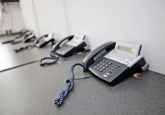 img e implement professional call management features 2x